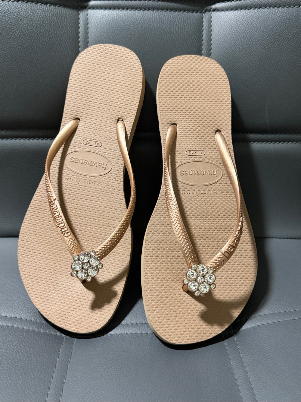 Havaiana Flip Flops Size 11/12 Women’s